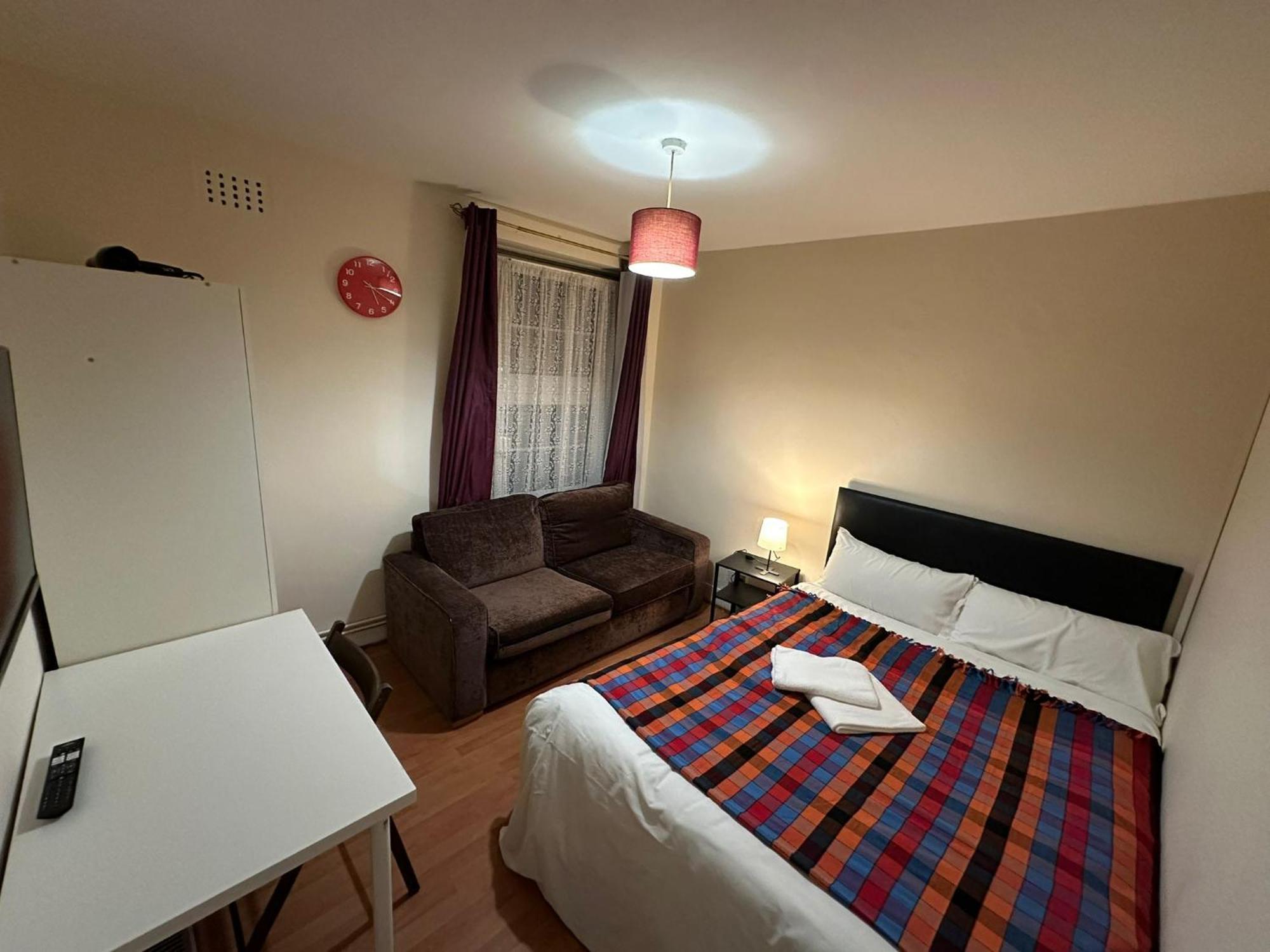 Appartamento Beautiful Private Double In A Shared 3-bedroom Minutes Walk From Bethnal *